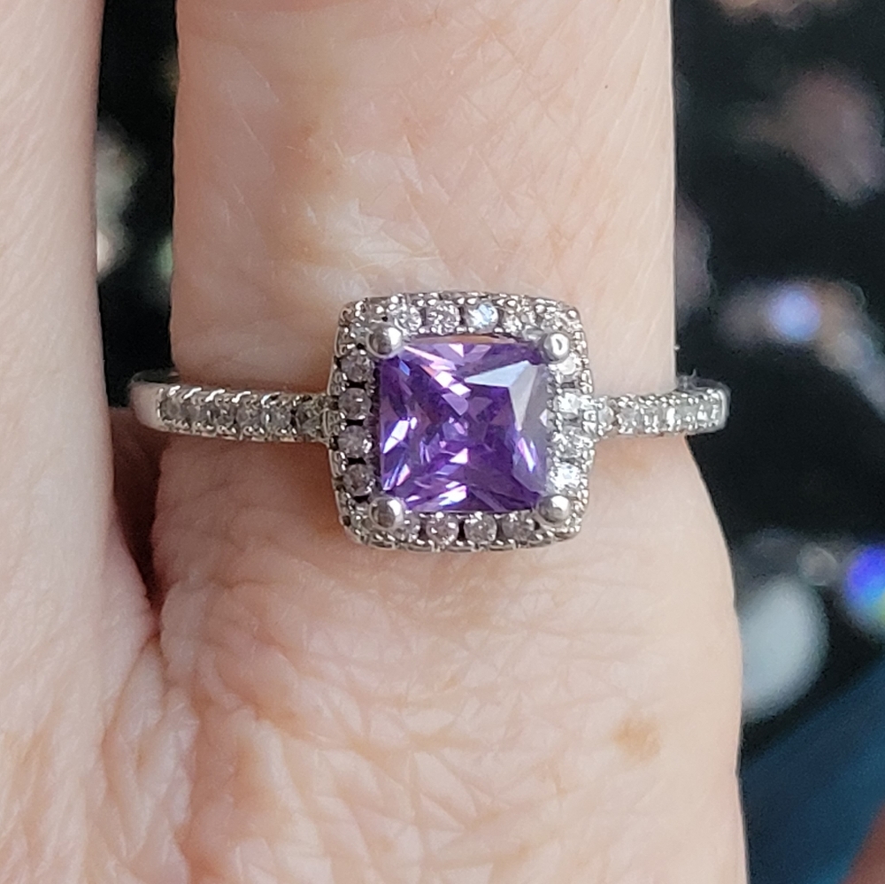 ๐2 for $20 NWT Fragrant Jewels Purple Swarovski Crystal Ring - Picture 6 of 7